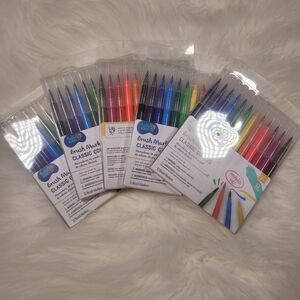NEW Lot Of 5 Vibrant Brush Marker Sets